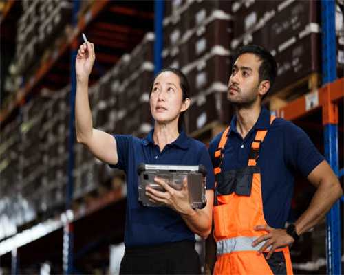 地铁站化身图书馆？白云区图书馆“开卷计划”走进高增站