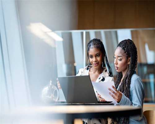 图书批发时选择图书公司还是图书市场？